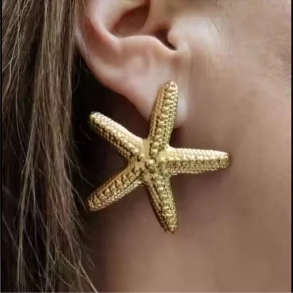 Starfish 18K Gold Stainless Steel Waterproof Earrings - Picture 4 of 4